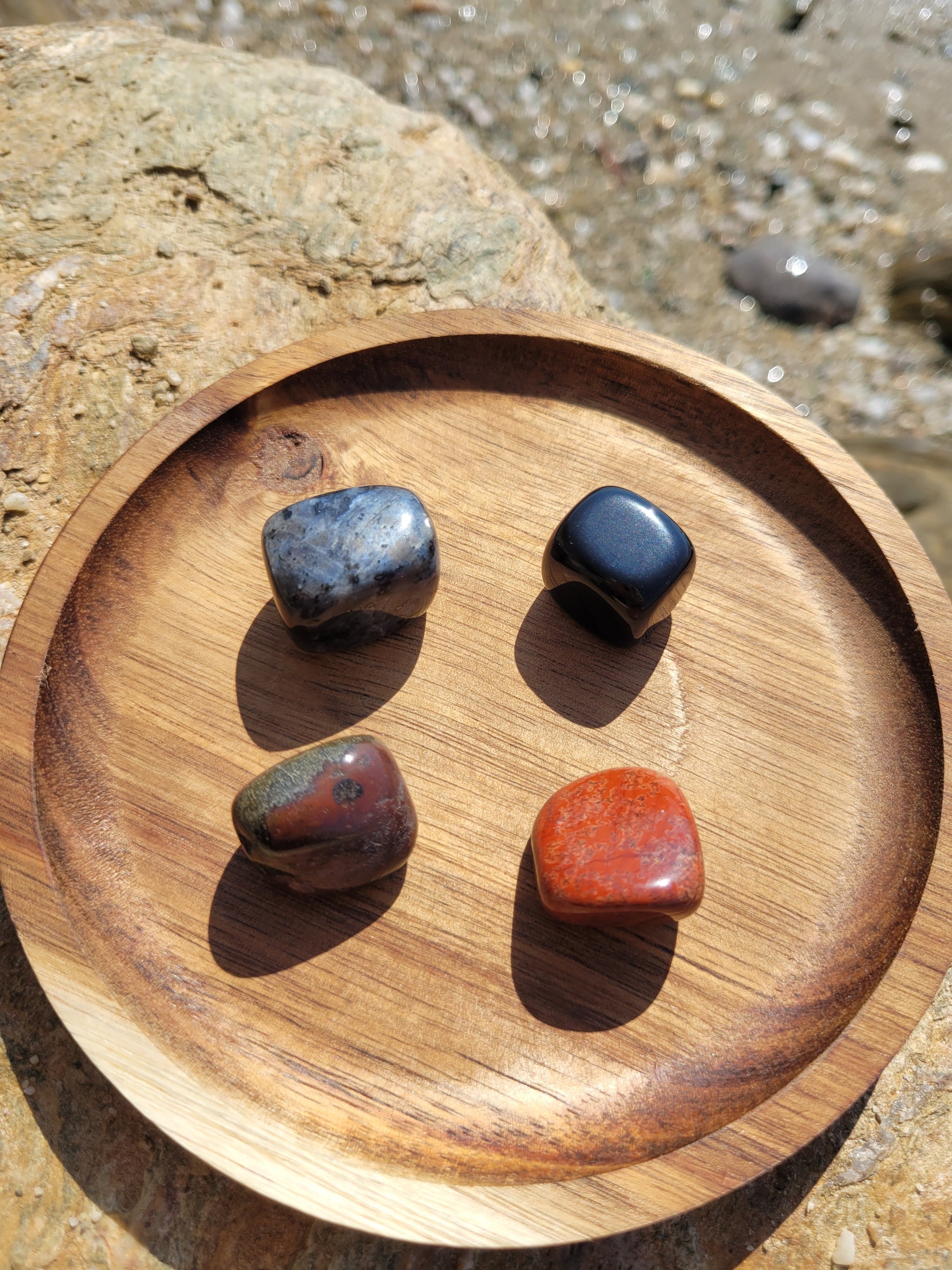 Lot de 4 pierres - Protection et ancrage