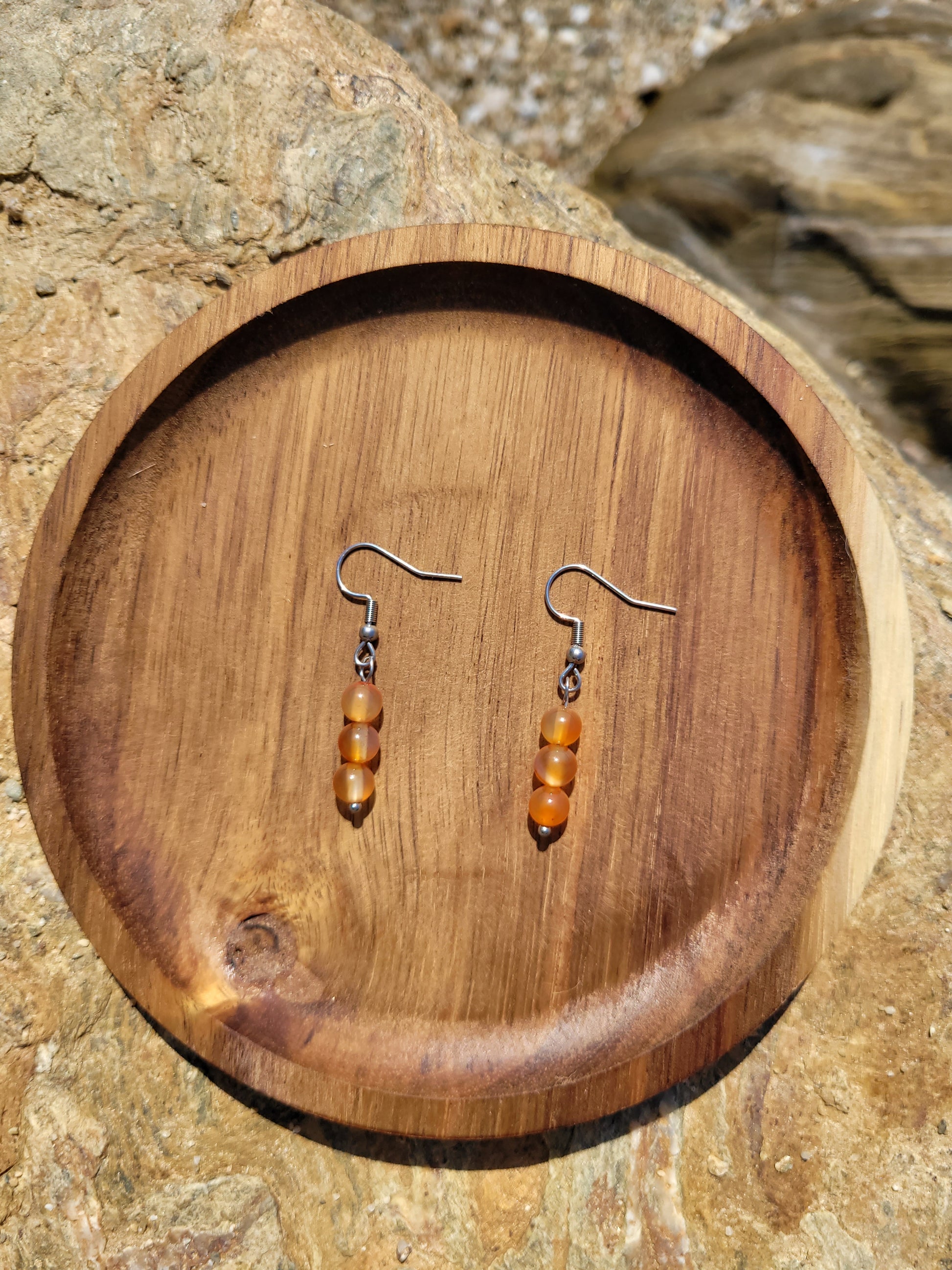 Paire de boucles d'oreilles boule 6mm - Cornaline