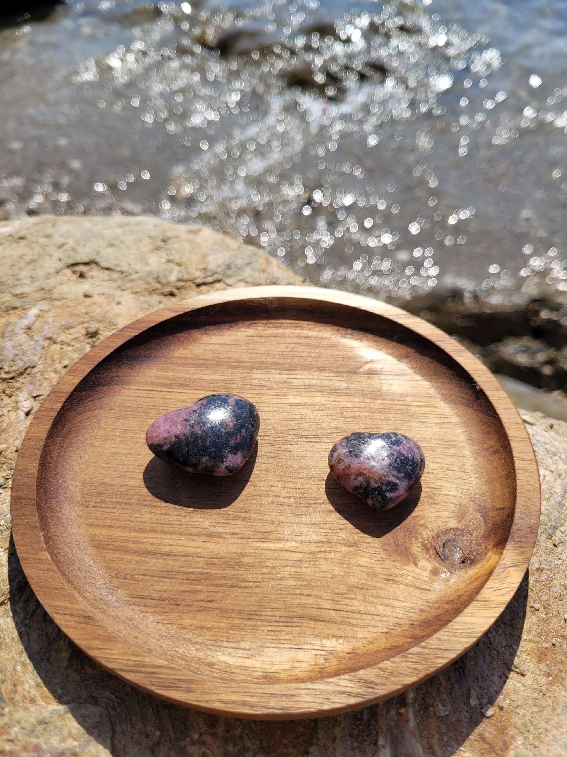 Galet cœur 20mm - Rhodonite